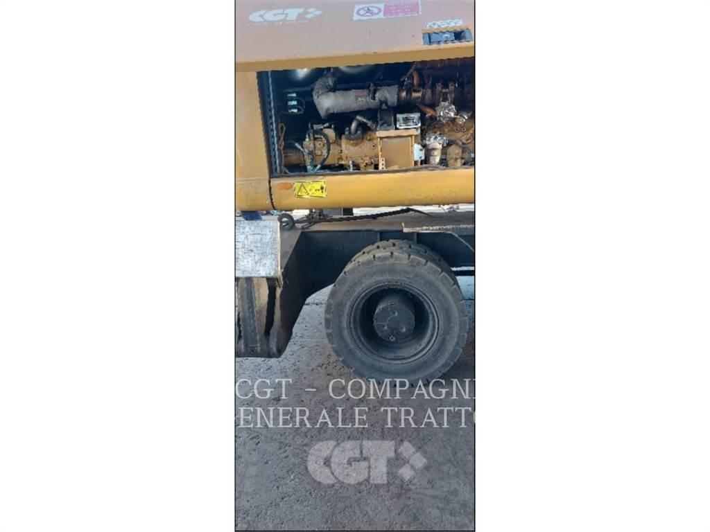 CAT MH 3024 Wheeled excavators