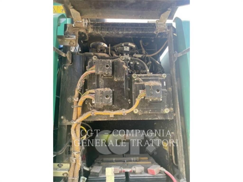 CAT MH3022 Wheeled excavators