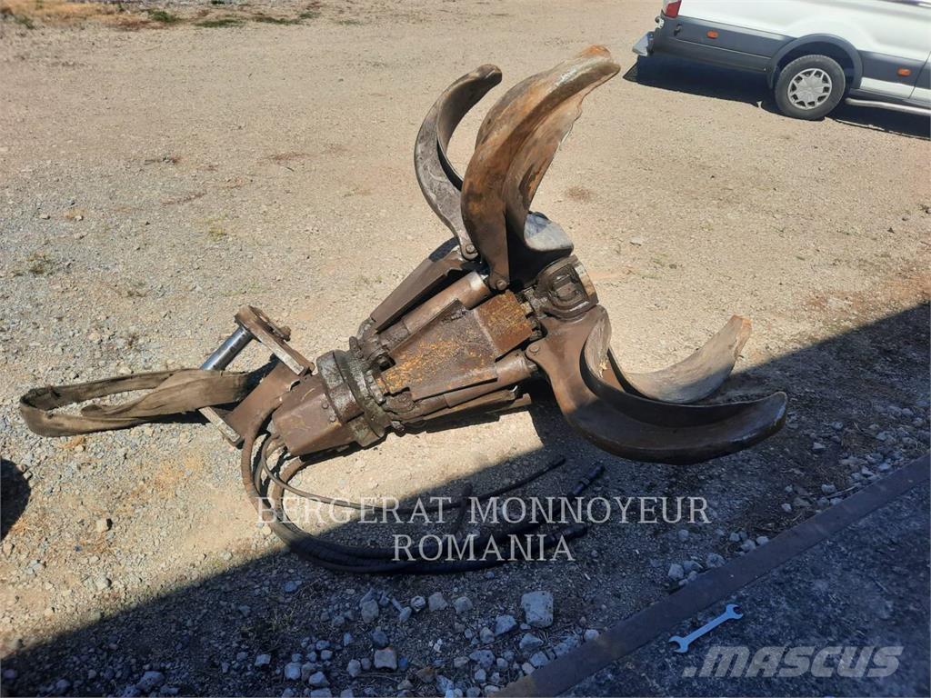 CAT MH3024-06 Wheeled excavators