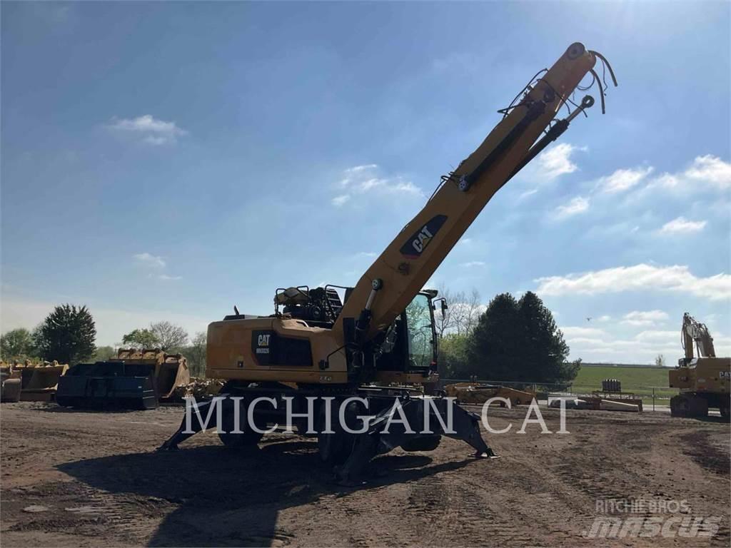 CAT MH3026 Wheeled excavators