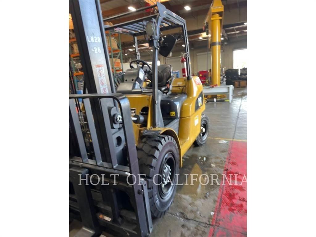 CAT MITSUBISHI DP45N1 Diesel trucks