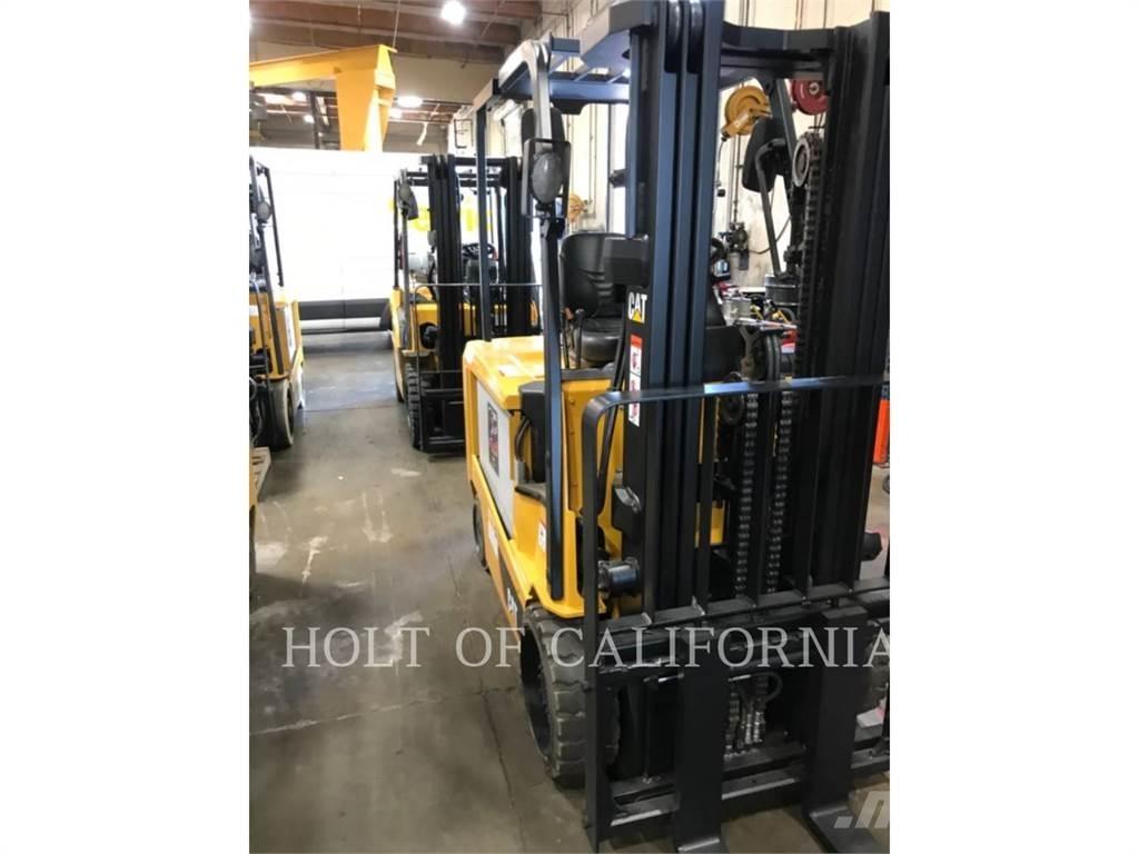 CAT MITSUBISHI EC30N3 Electric forklift trucks