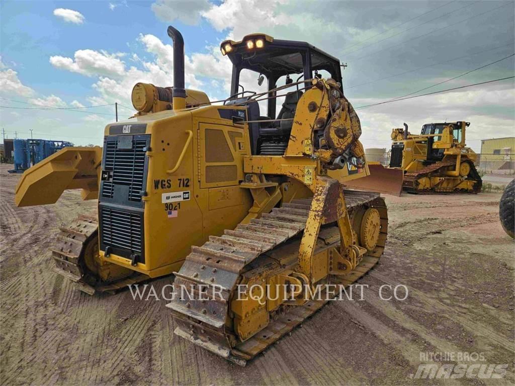 CAT PL61 Pipe layer dozers