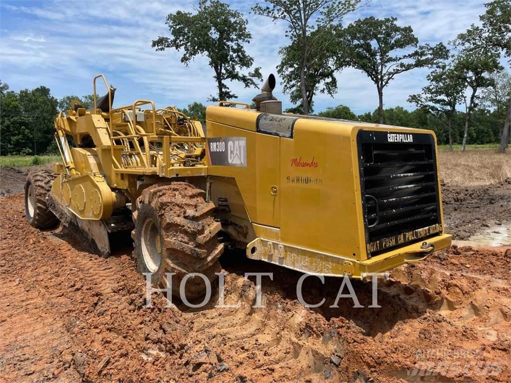 CAT RM300 Asphalt recycling