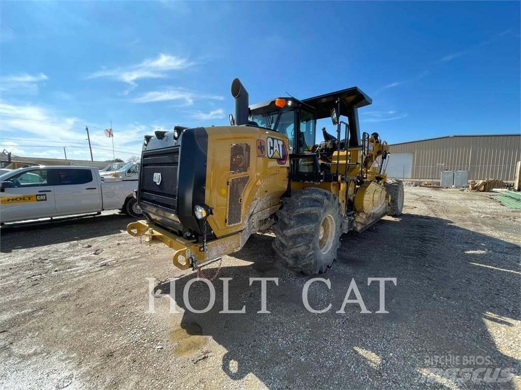 CAT RM400 Asphalt recycling