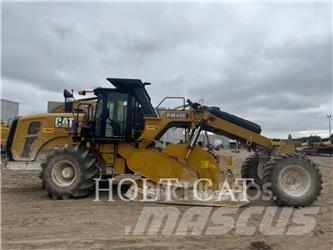 CAT RM400 CAB Asphalt recycling