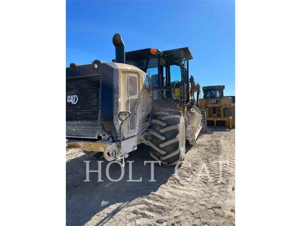 CAT RM400 CAB Asphalt recycling
