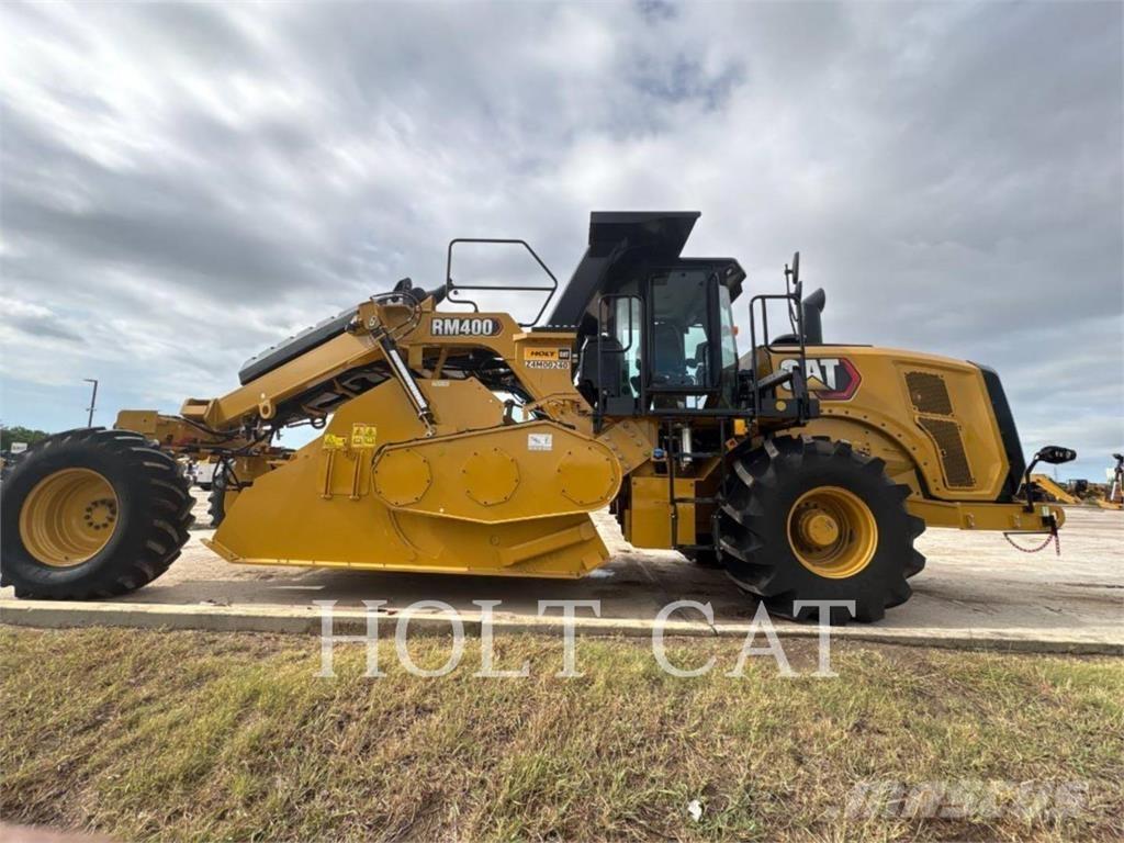 CAT RM400 CAB Asphalt recycling