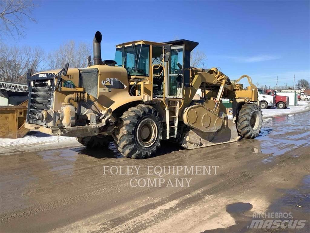 CAT RM500 Asphalt pavers