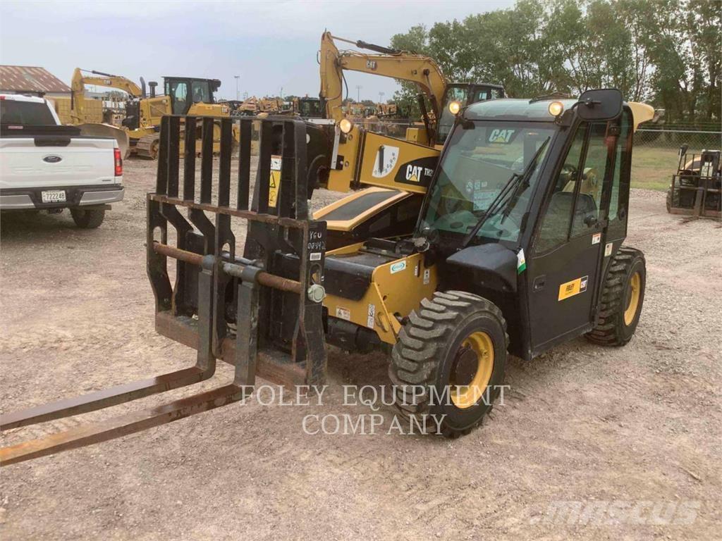 CAT TH255CC Telescopic handlers