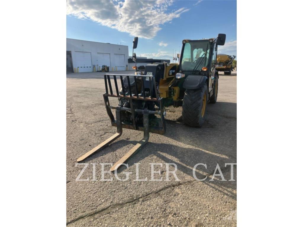 CAT TH408D Telescopic handlers