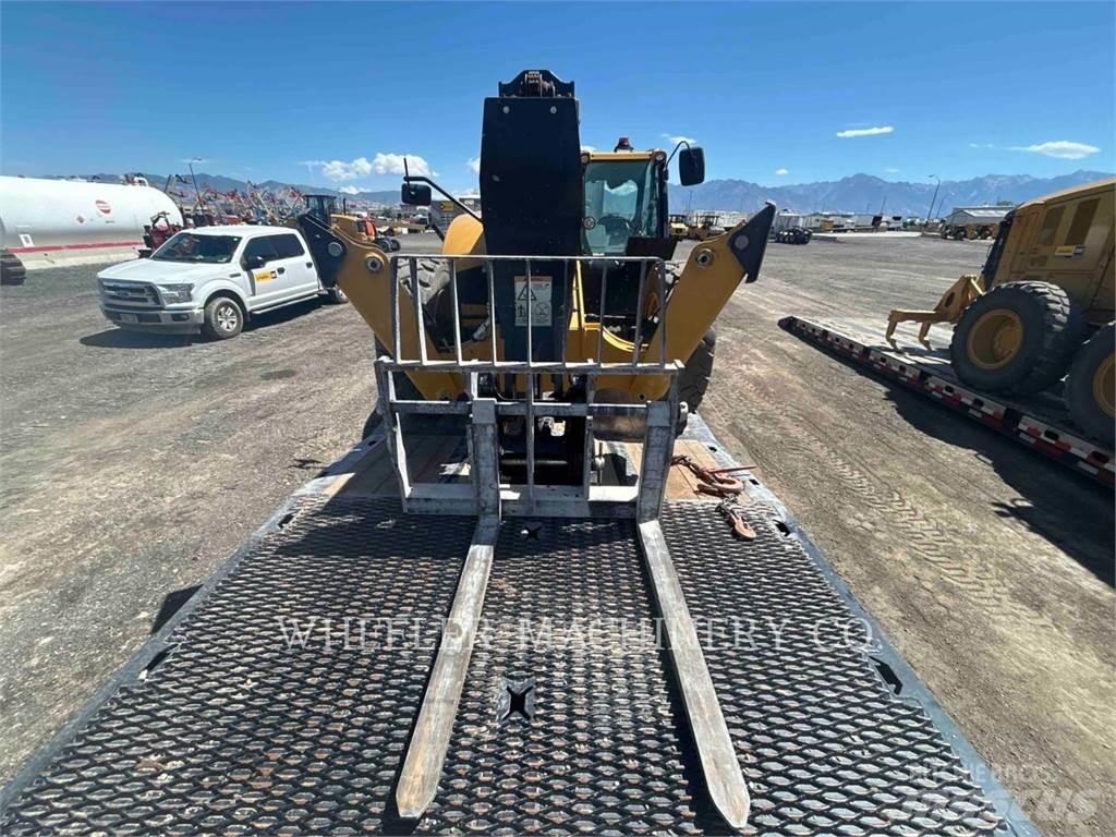 CAT TL1055D CB Telescopic handlers