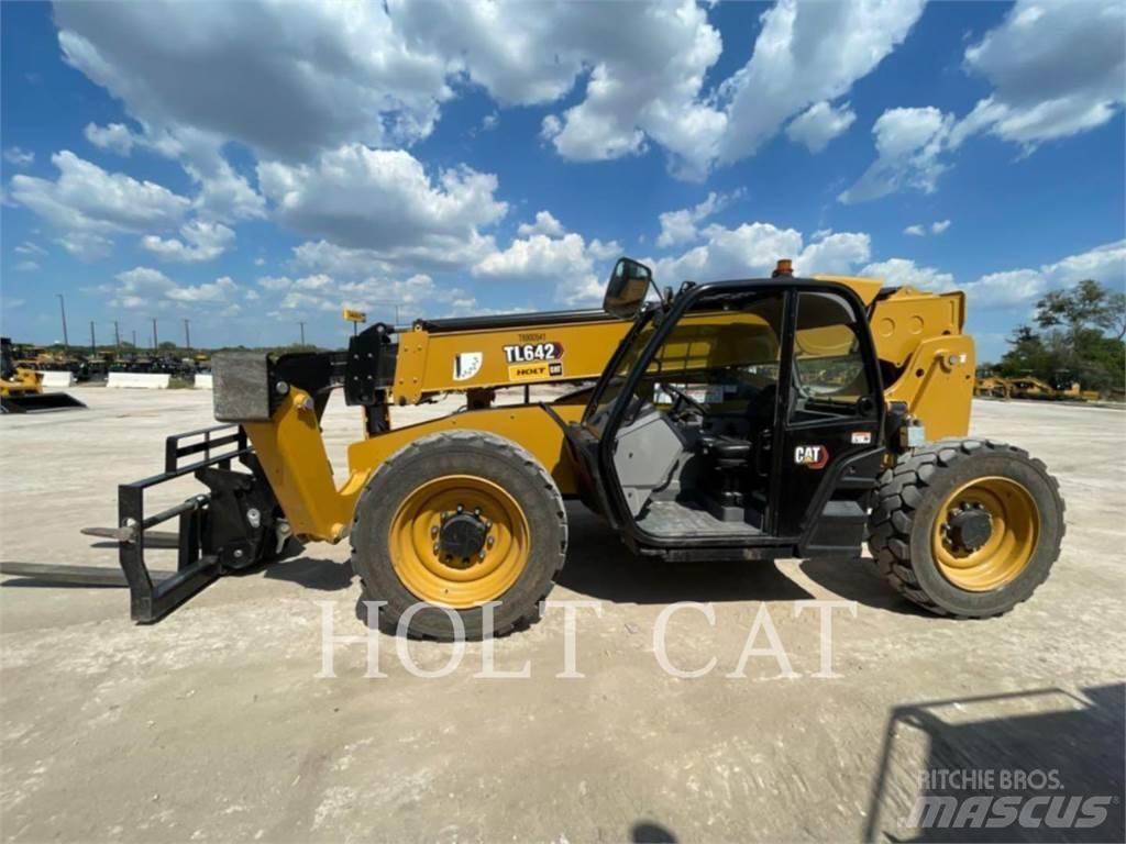 CAT TL642 Telescopic handlers