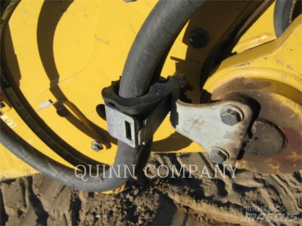 CAT TL642D Telescopic handlers