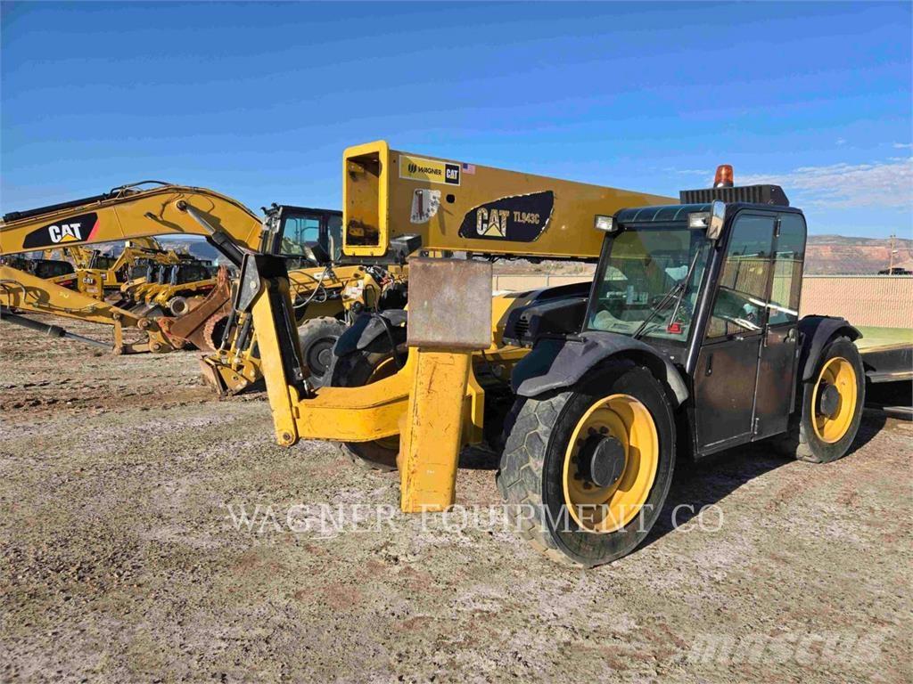 CAT TL943C Telescopic handlers
