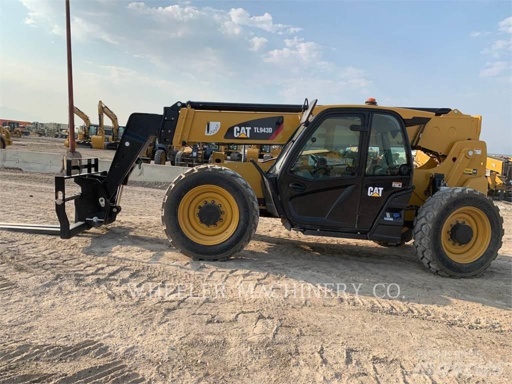 CAT TL943D CB Telescopic handlers