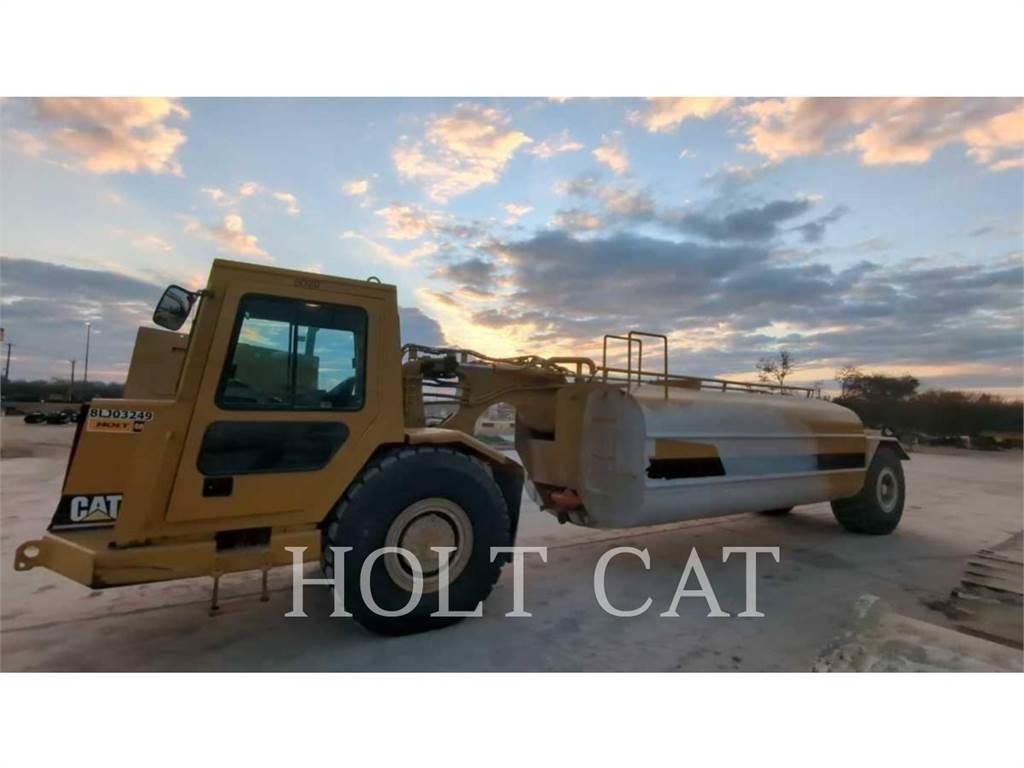 CAT W00 613C Tanker trucks