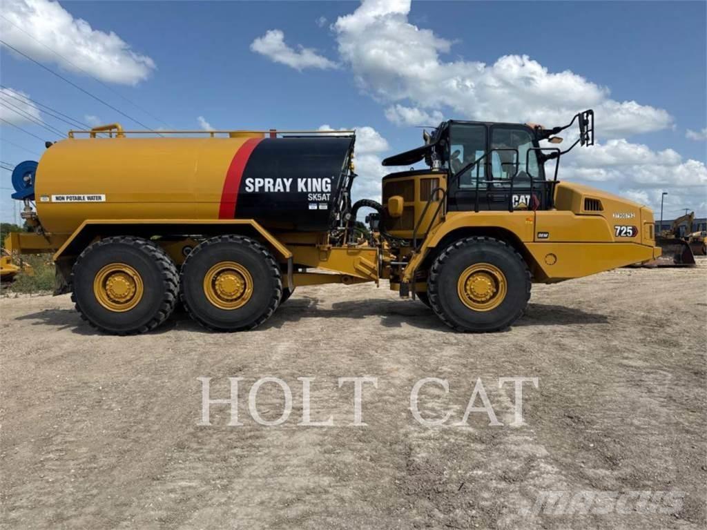 CAT W00 725 Tanker trucks