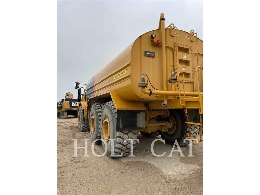 CAT W00 740 Tanker trucks