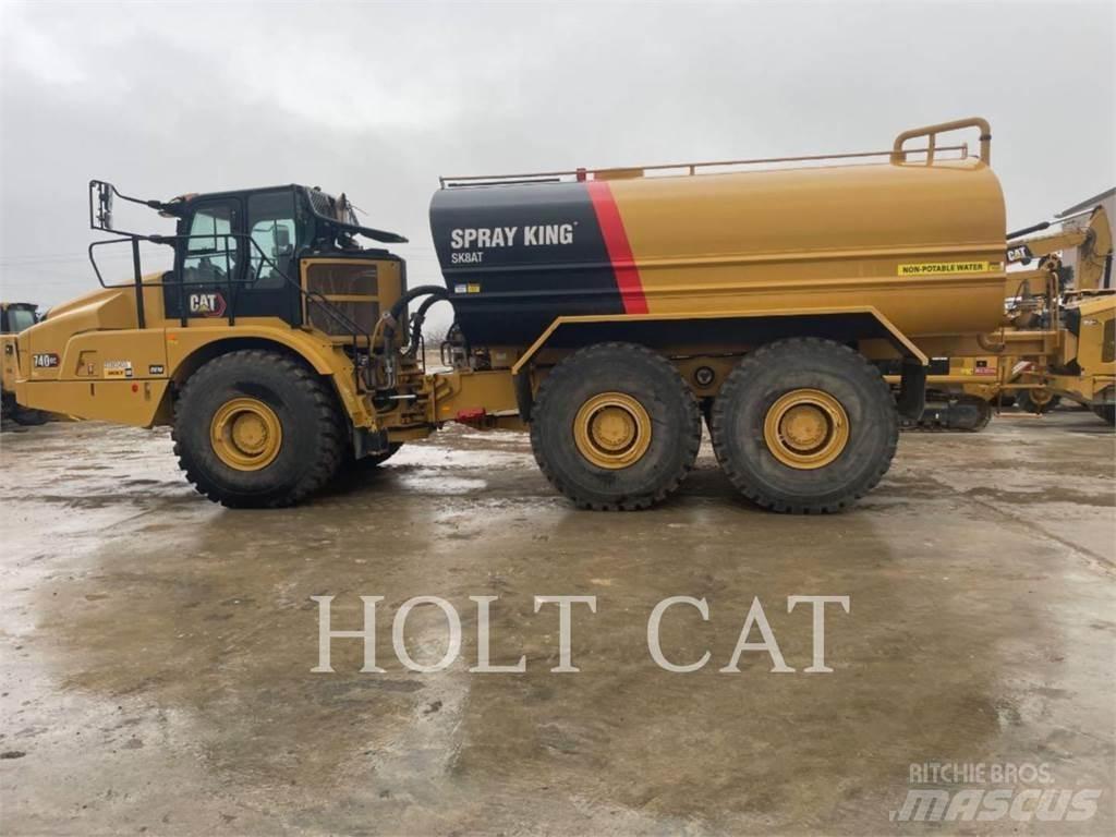 CAT W00 740 Tanker trucks