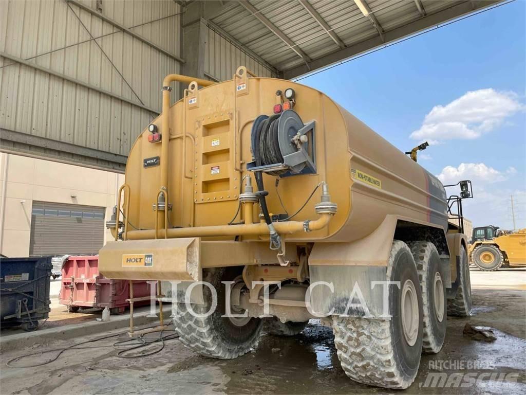 CAT W00 740 Tanker trucks