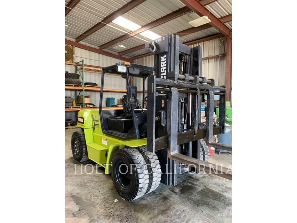 Clark C70D Diesel trucks
