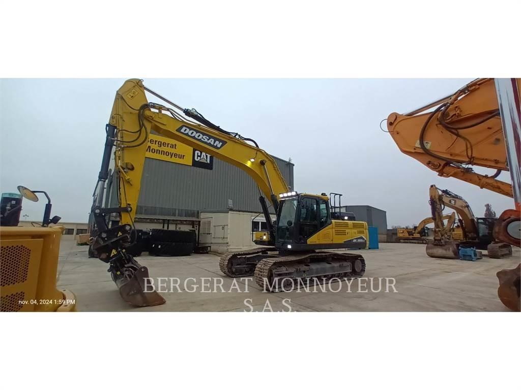 Doosan DX300 Crawler excavators