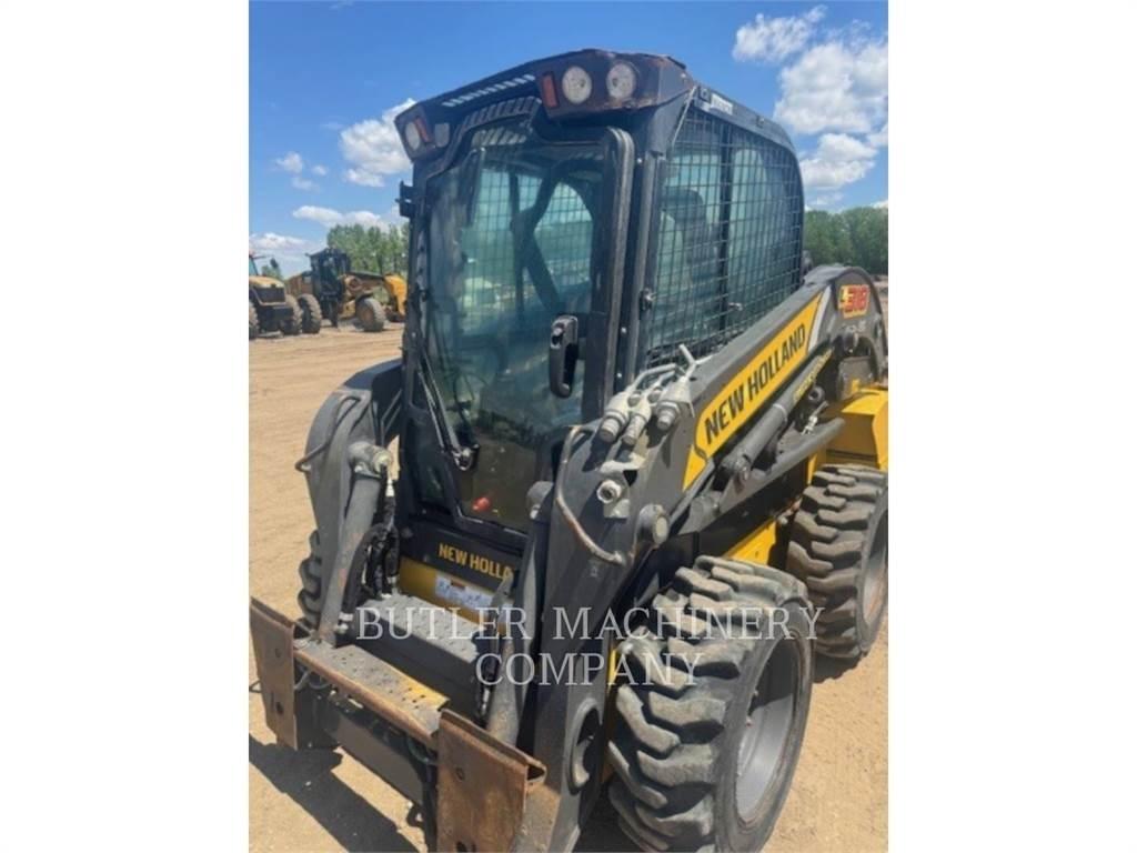 Ford / New Holland L318 Skid steer loaders