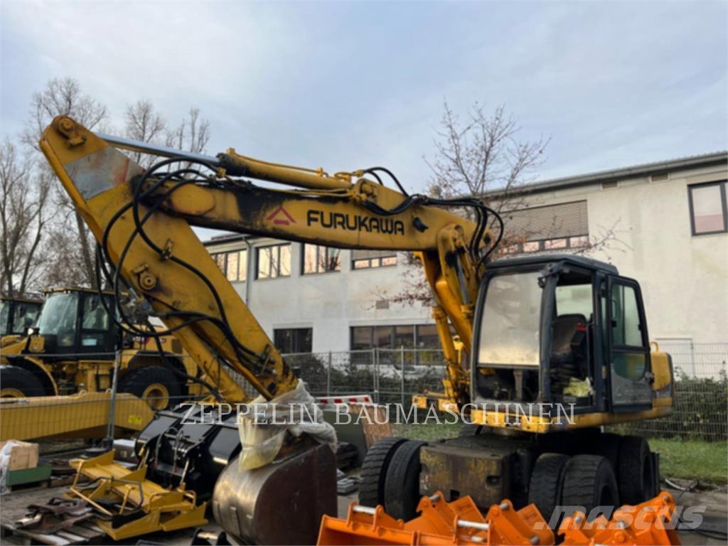 Furukawa W730 Wheeled excavators
