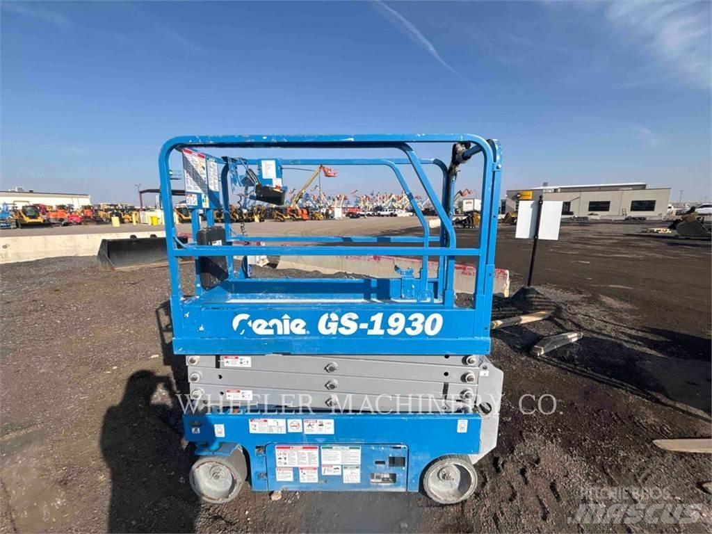 Genie GS1930 Scissor lifts