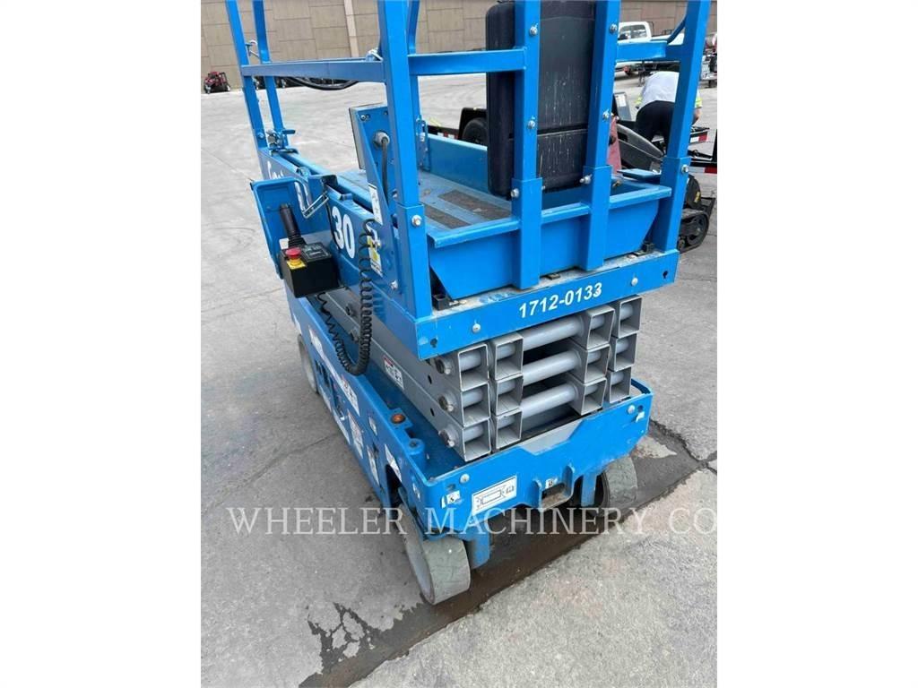 Genie GS1930 Scissor lifts