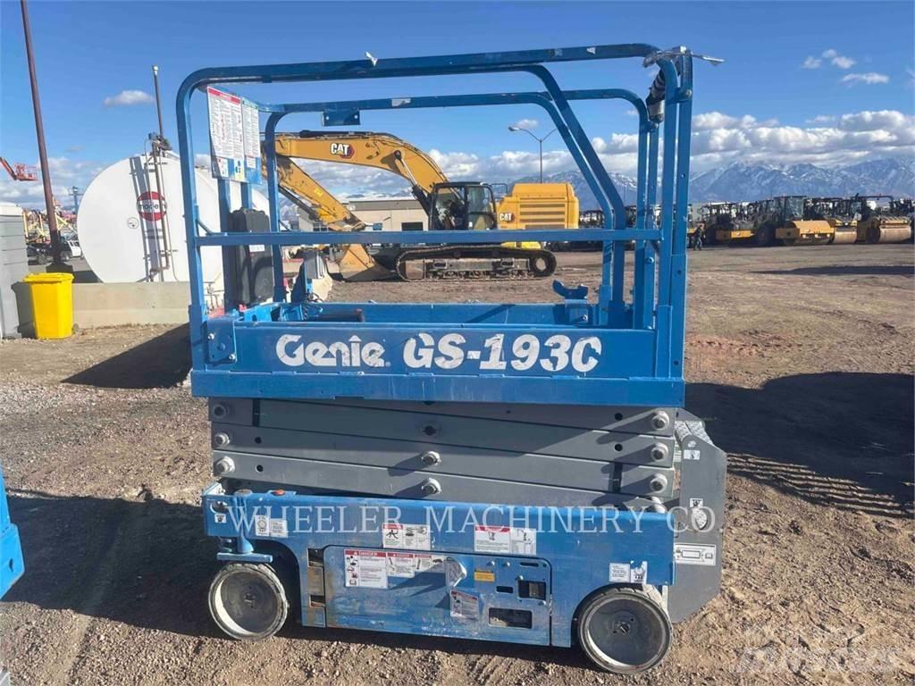 Genie GS1930 Scissor lifts