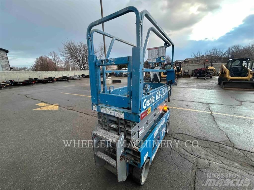 Genie GS1930 Scissor lifts