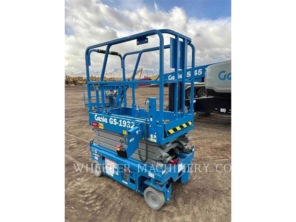 Genie GS1932M Scissor lifts