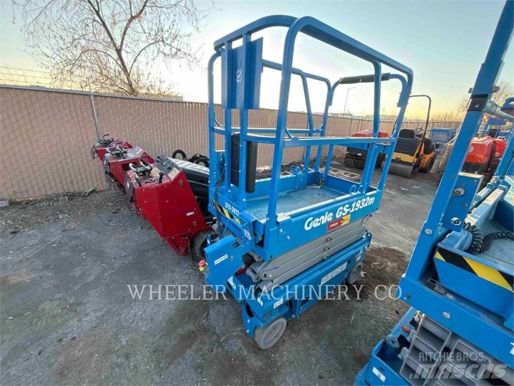 Genie GS1932M Scissor lifts