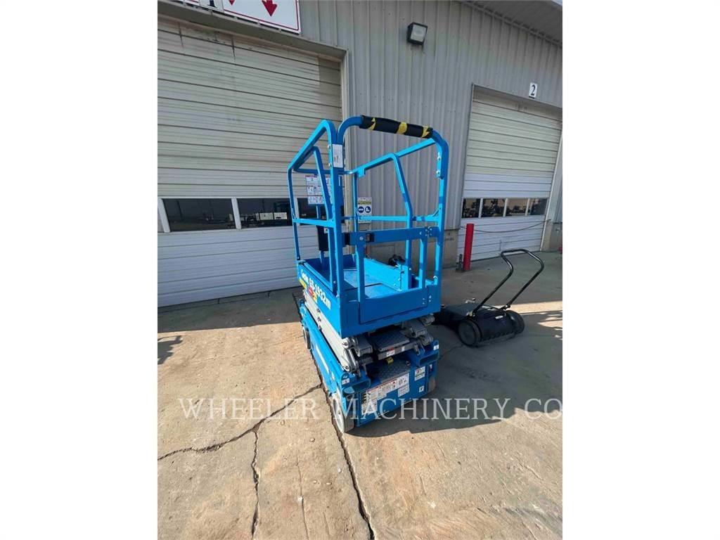 Genie GS1932M Scissor lifts