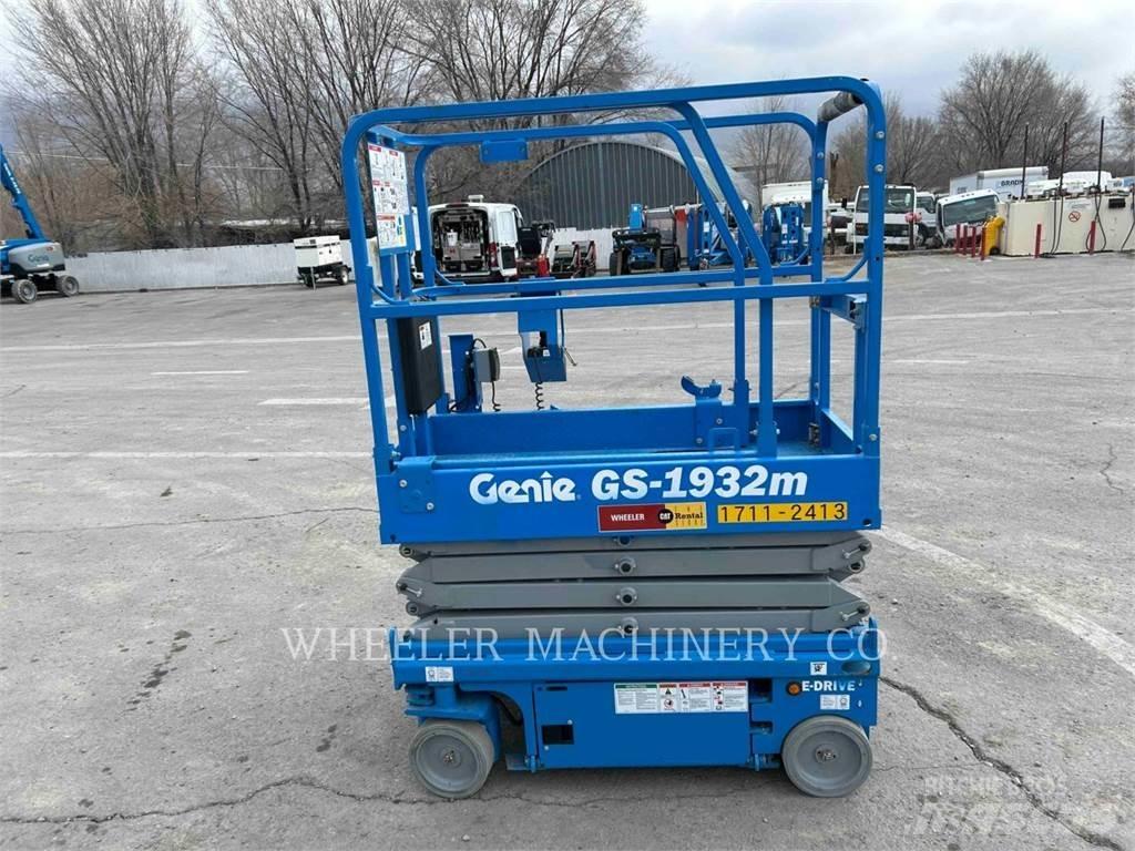 Genie GS1932M Scissor lifts