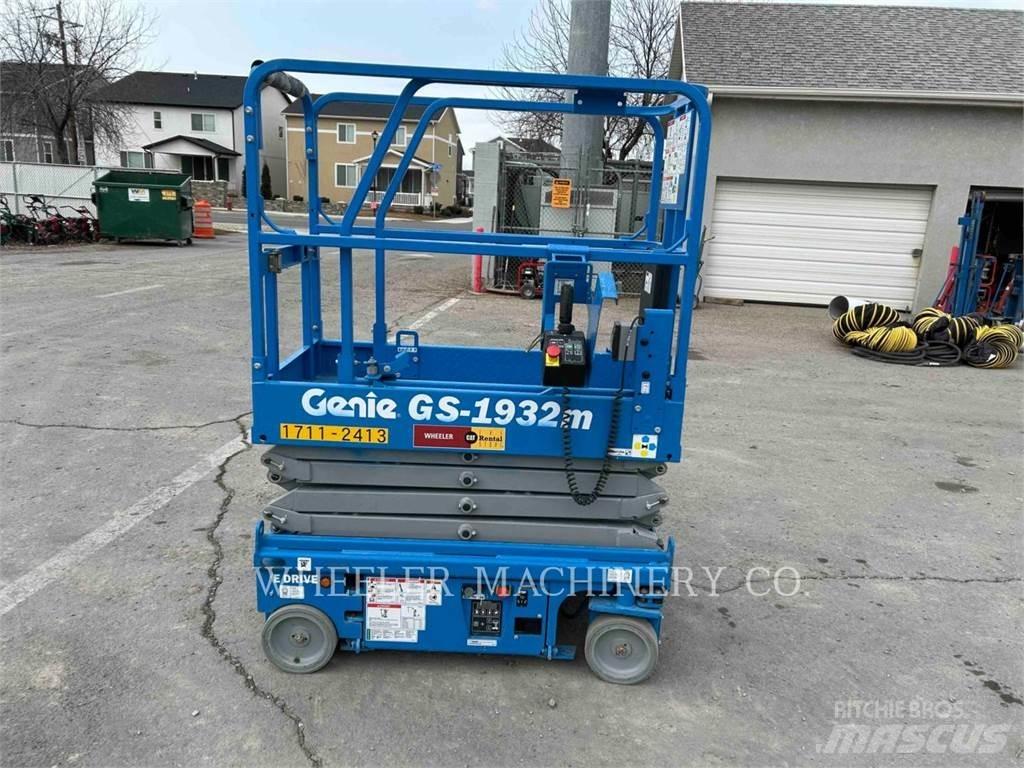 Genie GS1932M Scissor lifts