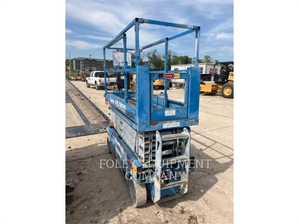 Genie GS2632 Scissor lifts