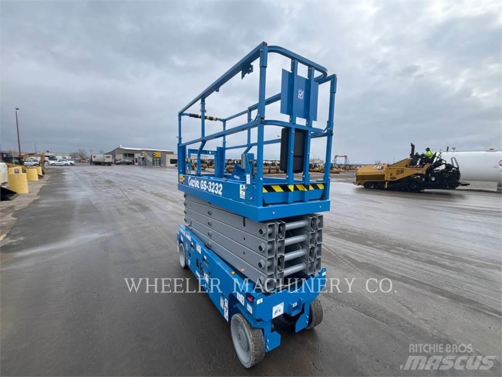 Genie GS3232 Scissor lifts
