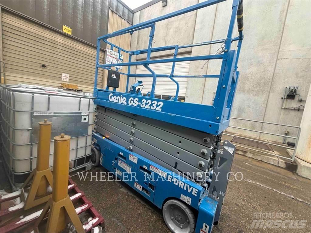 Genie GS3232 Scissor lifts