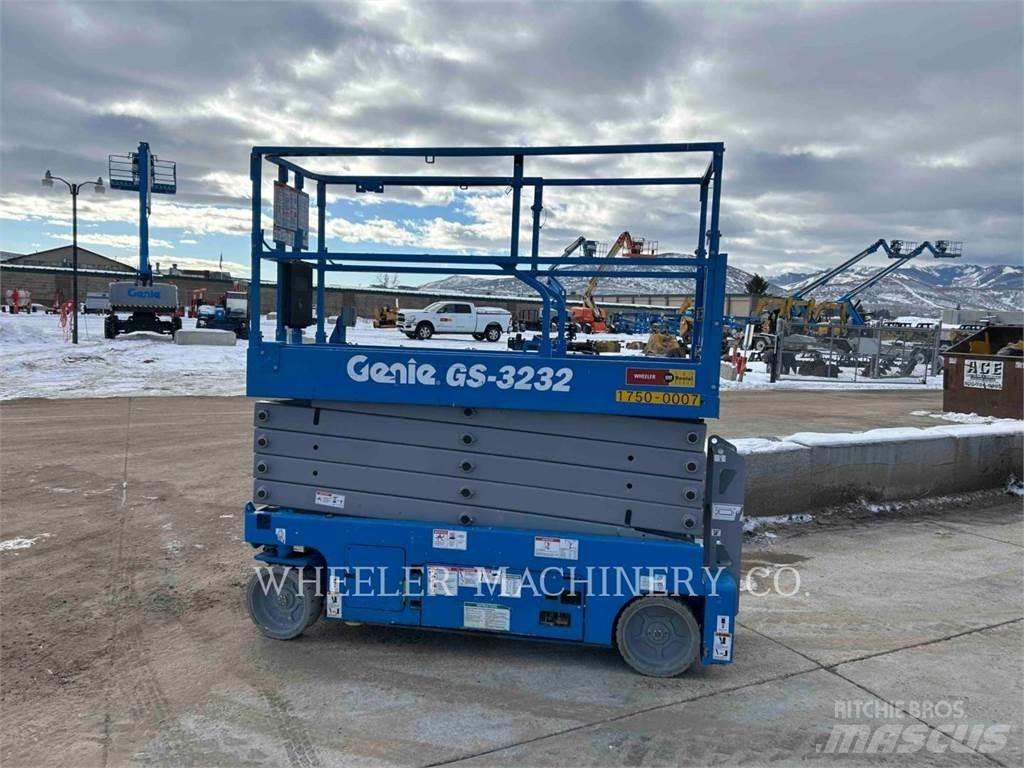 Genie GS3232 Scissor lifts