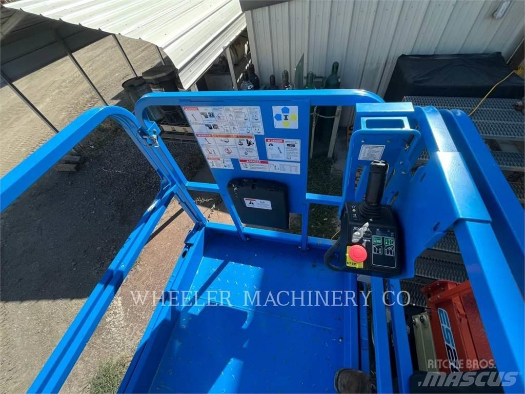 Genie GS3246 Scissor lifts