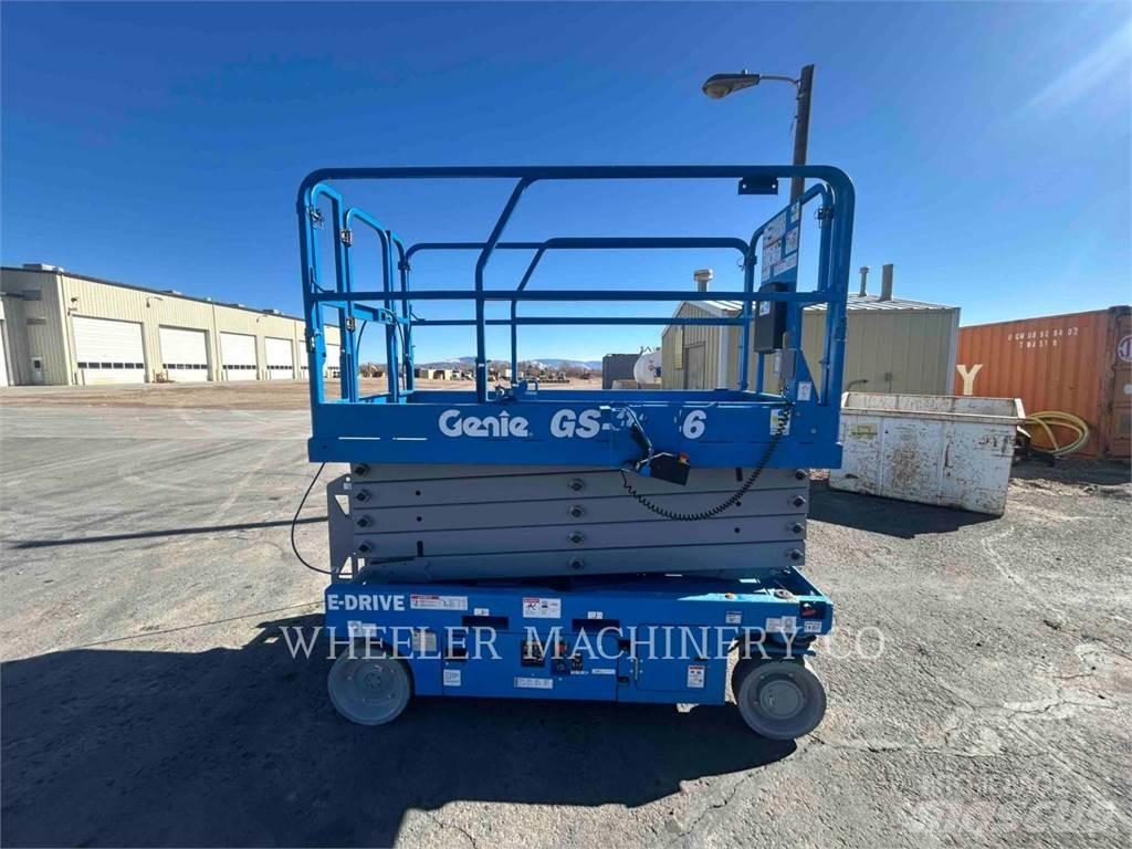Genie GS3246 Scissor lifts
