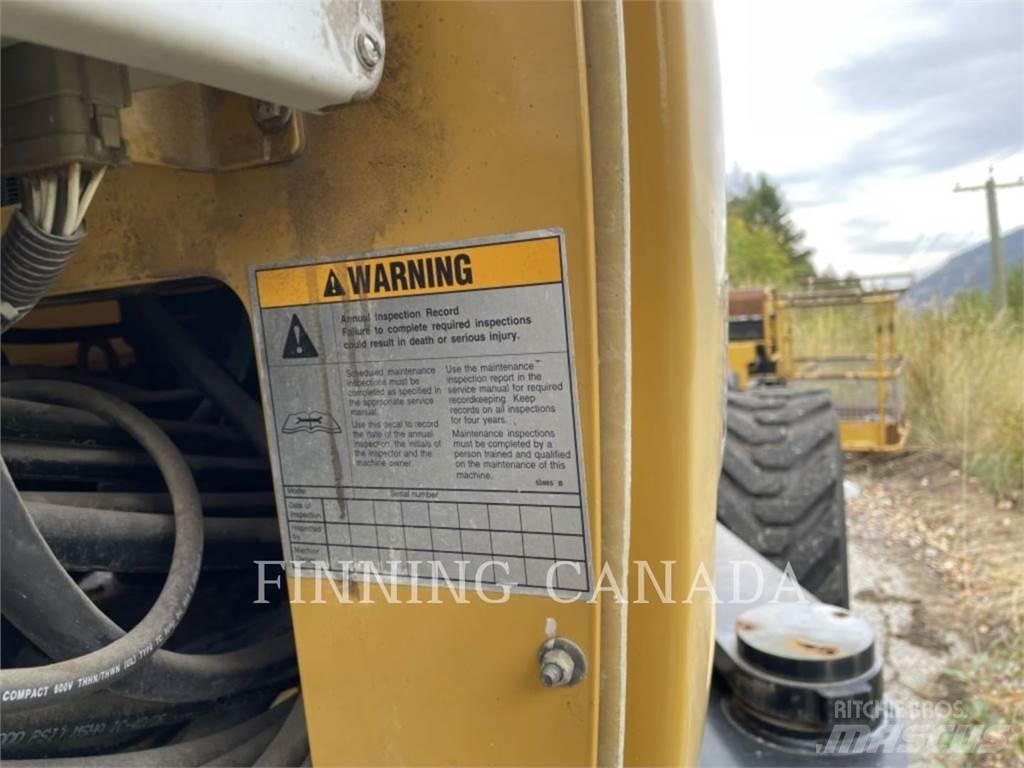 Genie JLGZX135 Articulated boom lifts