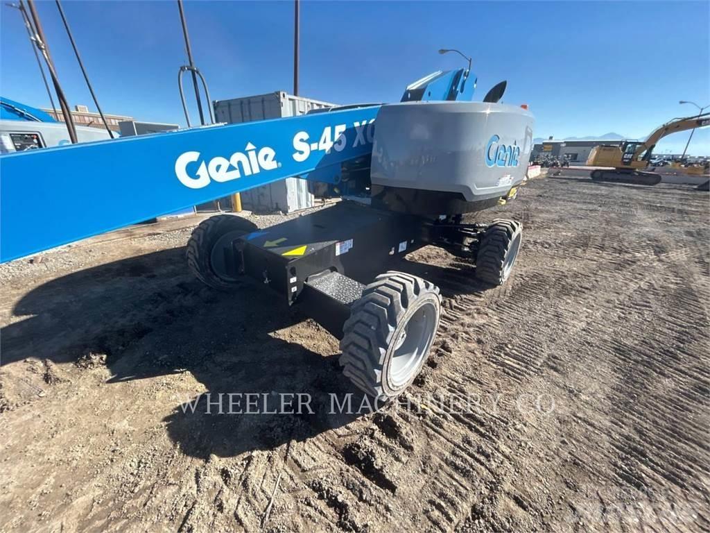 Genie S45XC Articulated boom lifts