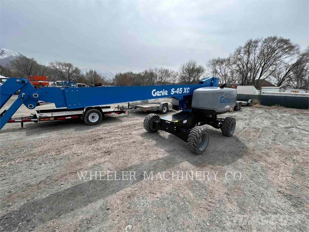 Genie S45XC Articulated boom lifts