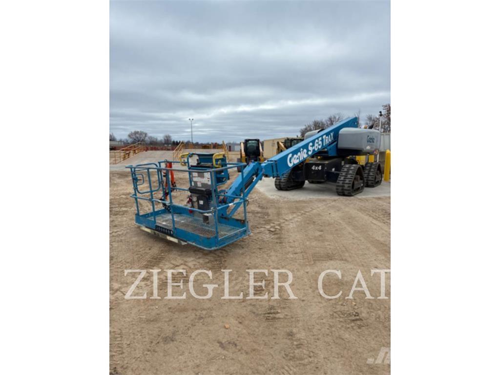 Genie S65 TRAX Articulated boom lifts