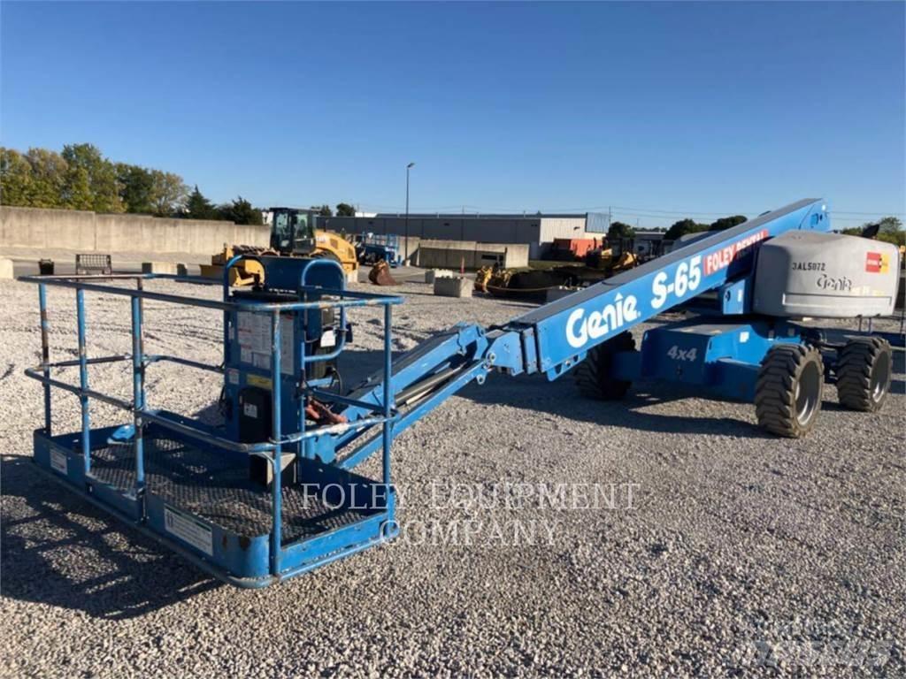Genie S65D4W Articulated boom lifts