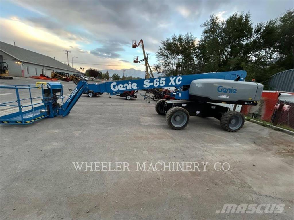 Genie S65XC LP Articulated boom lifts
